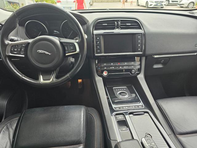 JAGUAR F-Pace usata, con Cruise Control