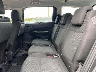 PEUGEOT 5008 usata, con Airbag Passeggero