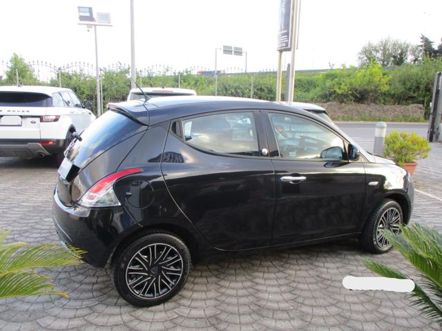 LANCIA Ypsilon usata, con Autoradio