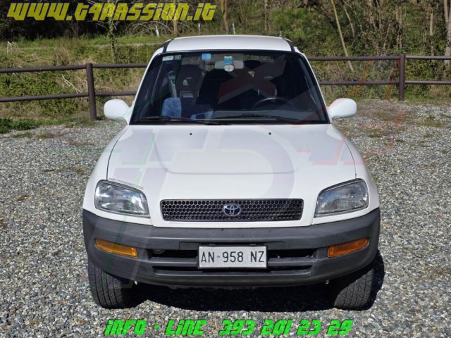 TOYOTA RAV 4 MY23 usata, con Autoradio