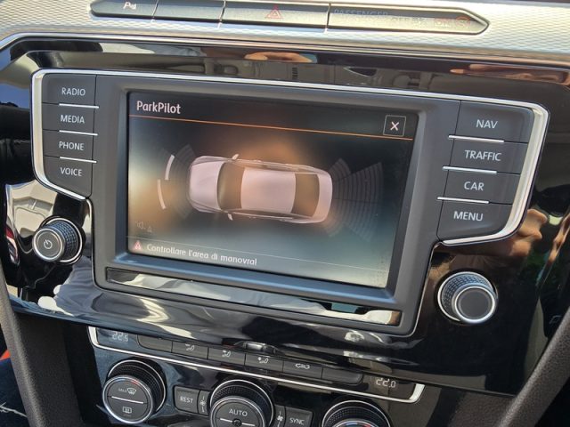 VOLKSWAGEN Passat usata, con Bracciolo