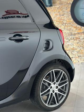 SMART Brabus usata, con Schermo multifunzione interamente digitale