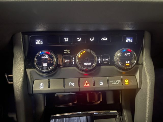 SKODA Karoq usata, con Bluetooth