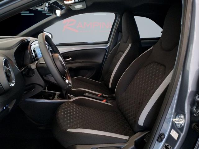TOYOTA Aygo X usata 15