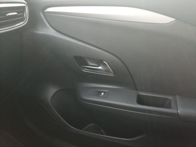 OPEL Corsa usata, con Bluetooth