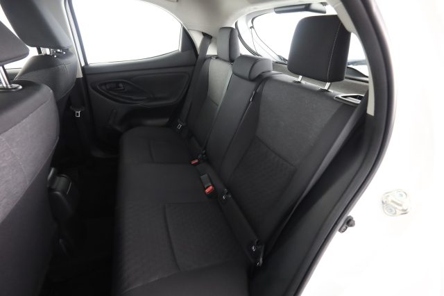 TOYOTA Yaris usata 3