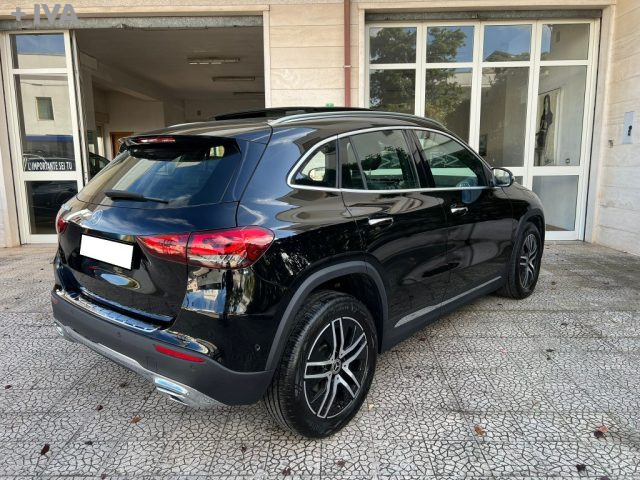 MERCEDES-BENZ GLA 200 usata 8