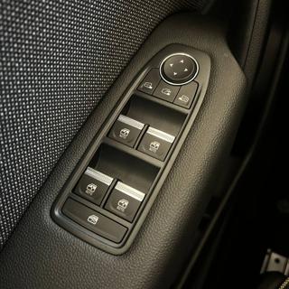 RENAULT Captur usata, con Volante multifunzione