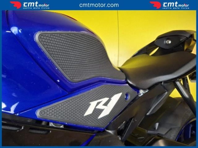YAMAHA YZF R1 usata 8