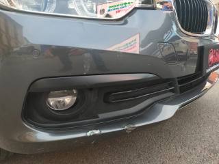 BMW 318 usata, con Fari LED