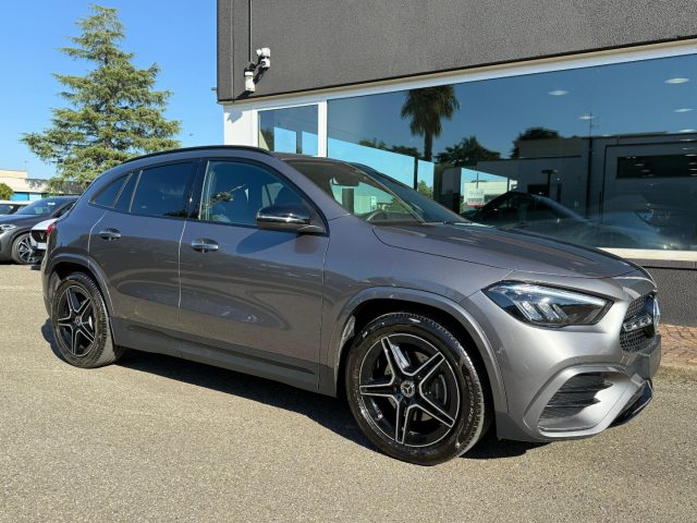 MERCEDES-BENZ GLA 200 usata, con Alzacristalli elettrici