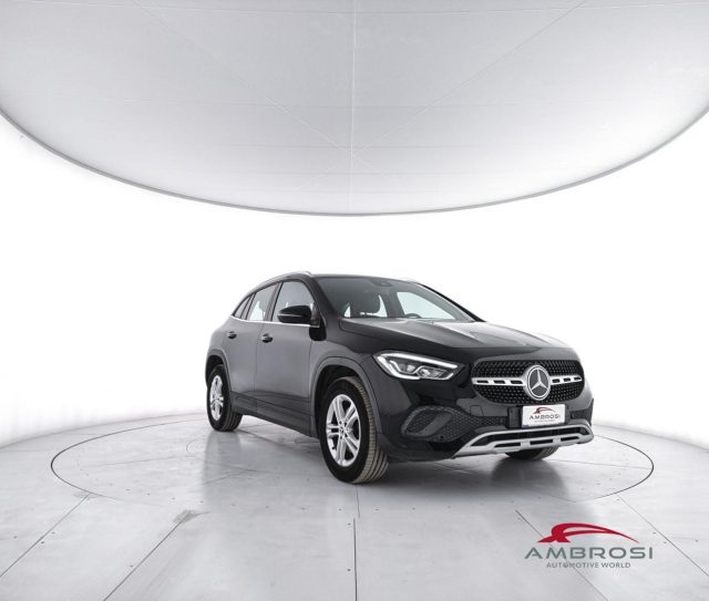 MERCEDES-BENZ GLA 180 usata 1