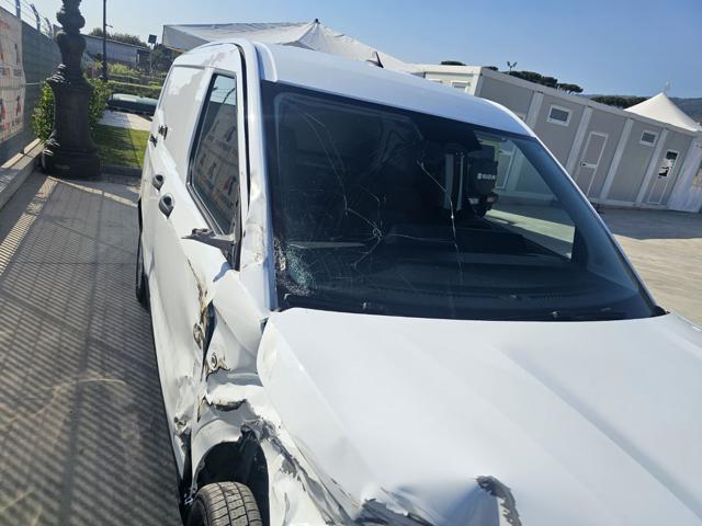 FORD Transit Courier usata, con ESP