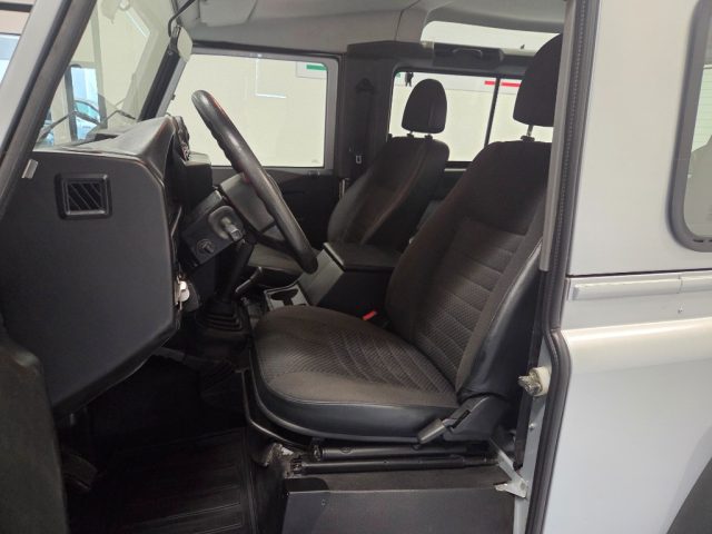 LAND ROVER Defender usata, con Cronologia tagliandi