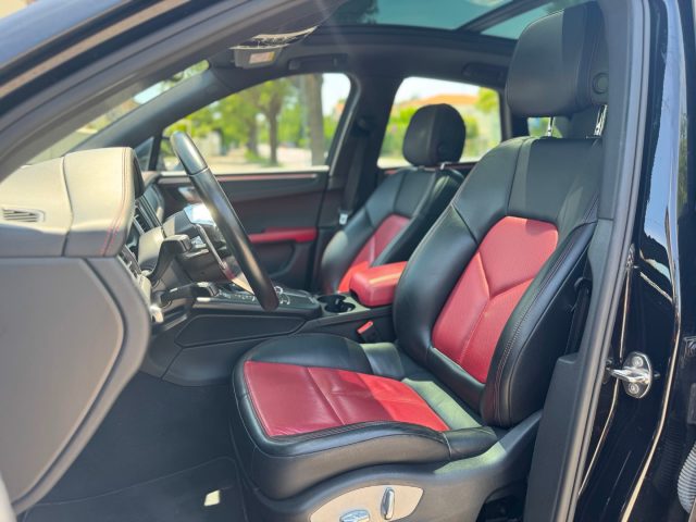 PORSCHE Macan usata, con Boardcomputer