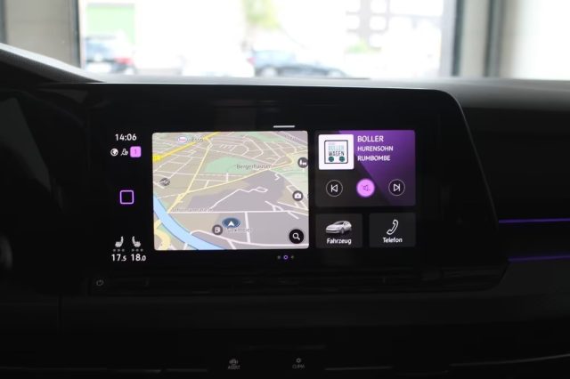VOLKSWAGEN Golf usata, con Controllo automatico clima