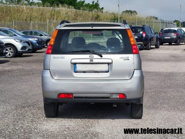 SUZUKI Ignis usata, con Autoradio