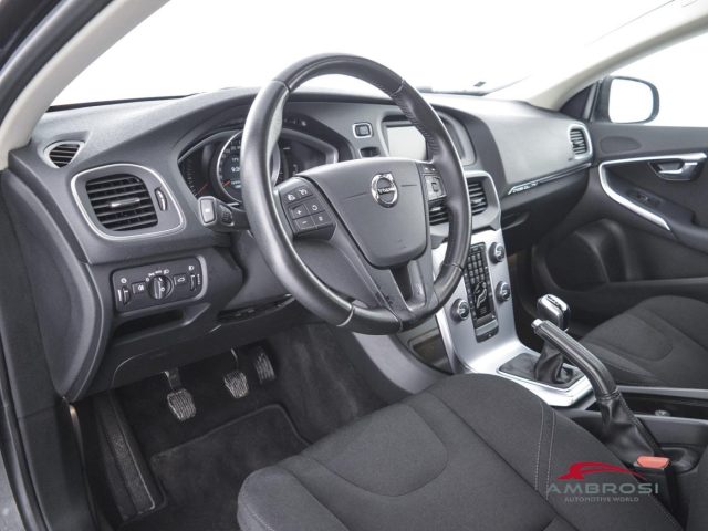 VOLVO V40 Cross Country usata 7