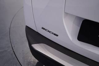 PEUGEOT 2008 usata, con Sensori di parcheggio posteriori