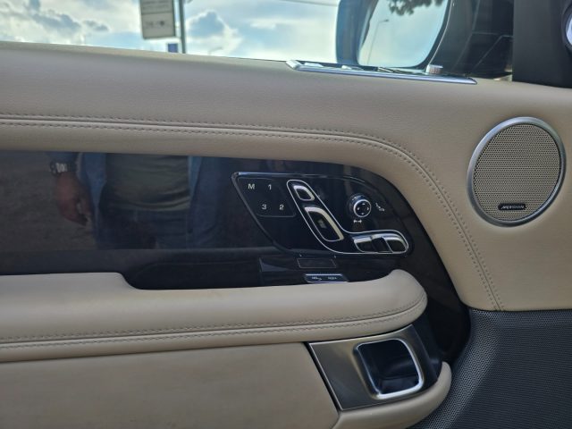LAND ROVER Range Rover usata, con Pneumatici quattro stagioni