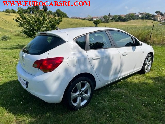 OPEL Astra usata, con Controllo trazione