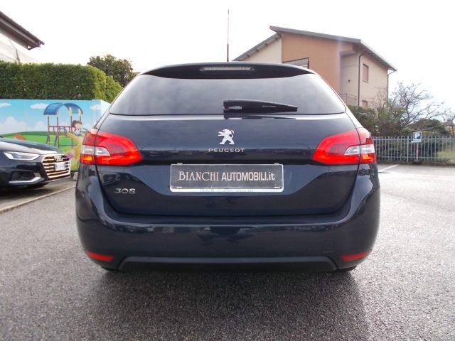 PEUGEOT 308 usata, con Autoradio