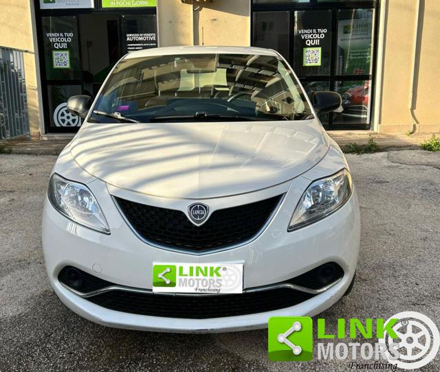 LANCIA Ypsilon usata, con Airbag