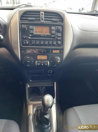 TOYOTA RAV 4 MY23 usata 19