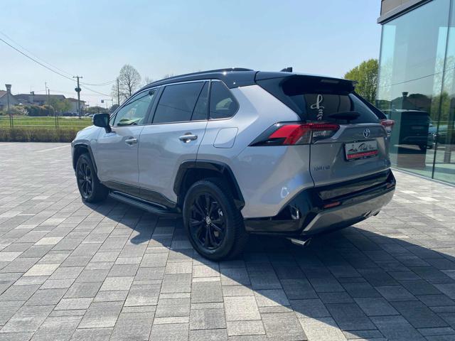TOYOTA RAV 4 MY23 usata, con Autoradio