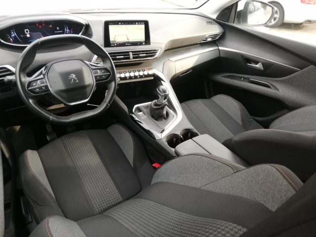 PEUGEOT 5008 usata, con Lettore CD