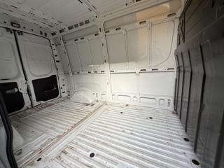 IVECO Daily usata, con Controllo automatico clima