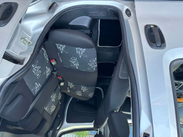 FIAT Qubo usata, con Park Distance Control