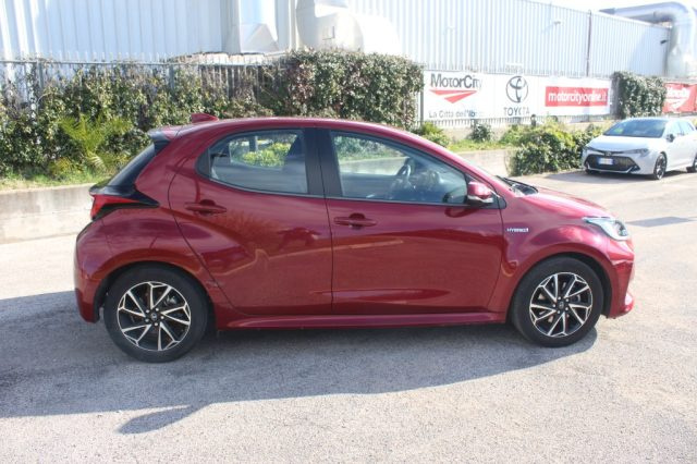 TOYOTA Yaris usata, con Bracciolo