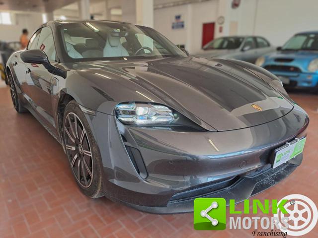 PORSCHE Taycan usata 39