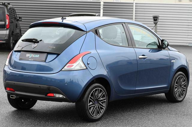 LANCIA Ypsilon usata, con Autoradio
