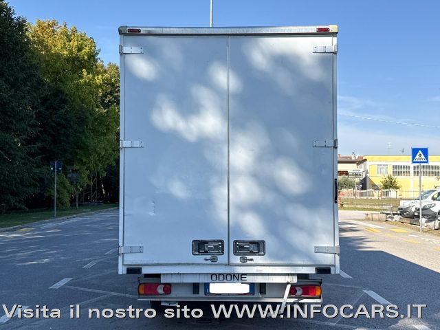 PEUGEOT Boxer usata, con Volante multifunzione