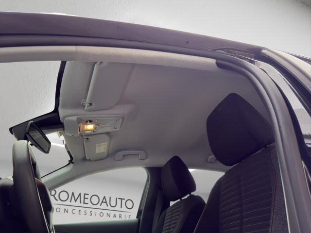 PEUGEOT 208 usata, con Specchietti laterali elettrici