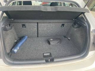 VOLKSWAGEN Polo usata, con Autoradio