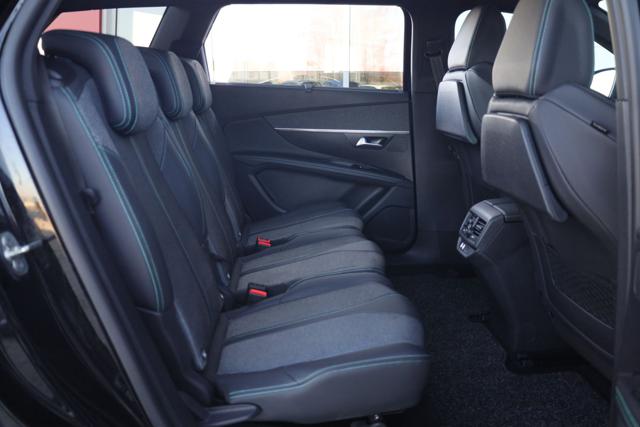 PEUGEOT 5008 usata, con Controllo automatico clima