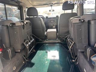 LAND ROVER Defender usata 6