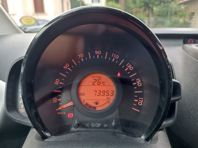 TOYOTA Aygo usata, con USB