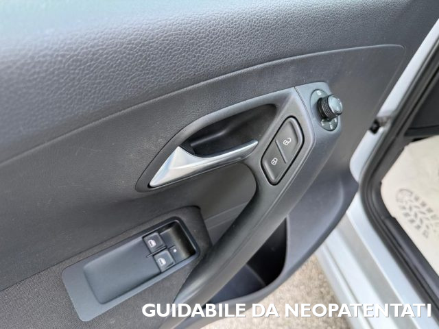 VOLKSWAGEN Polo usata, con Autoradio