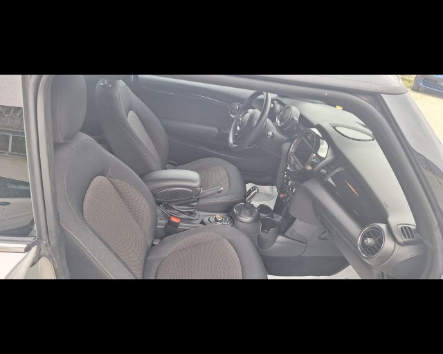 MINI Cooper D usata, con ESP