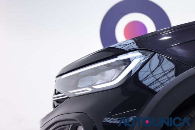 VOLKSWAGEN Taigo usata, con USB