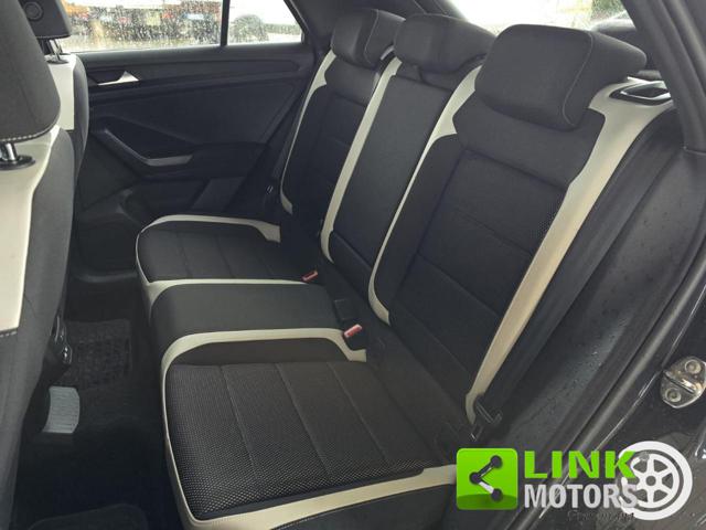 VOLKSWAGEN T-Roc usata, con Autoradio