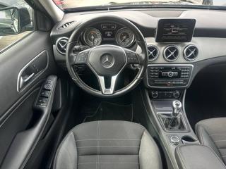 MERCEDES-BENZ GLA 180 usata, con Bracciolo