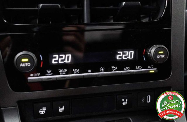 TOYOTA Yaris usata, con Cruise Control