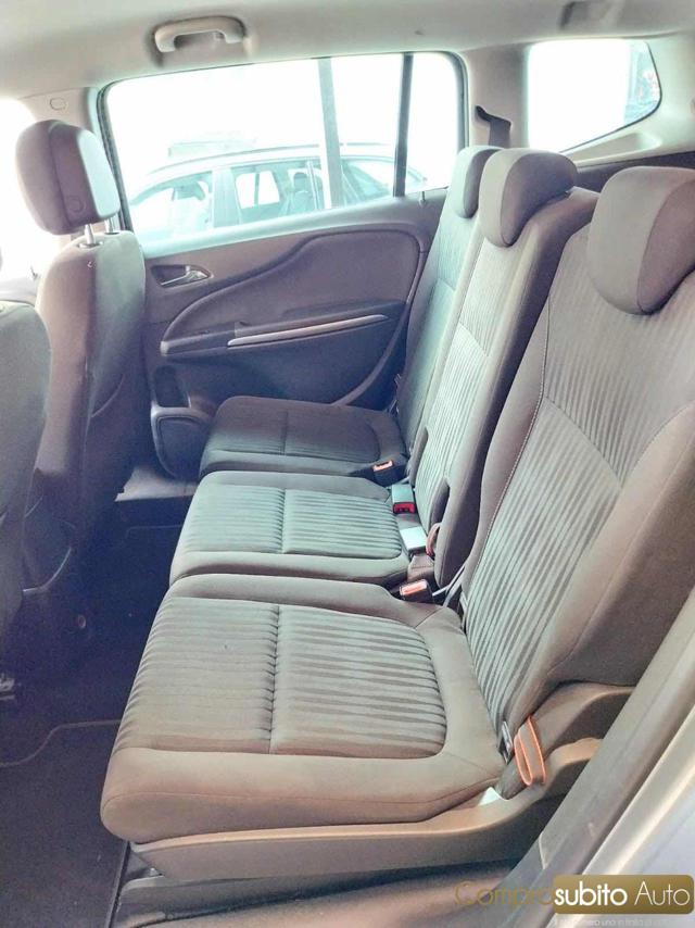 OPEL Zafira Tourer usata 27