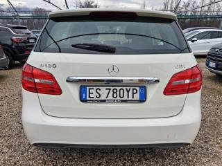 MERCEDES-BENZ B 180 usata, con Autoradio