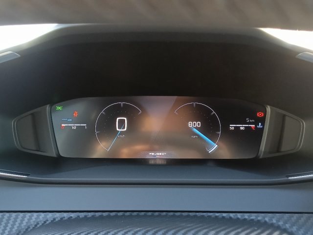 PEUGEOT 2008 usata, con Boardcomputer